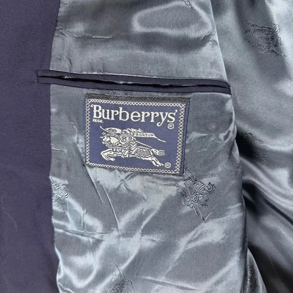 Vintage Burberrys Navy Blue Wool Blazer With Gold Buttons Size 40L Made in USA